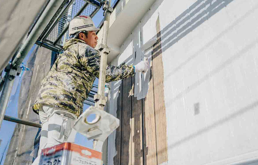 外壁塗装は職人の技術や塗料で大きく耐久年数が変わります！